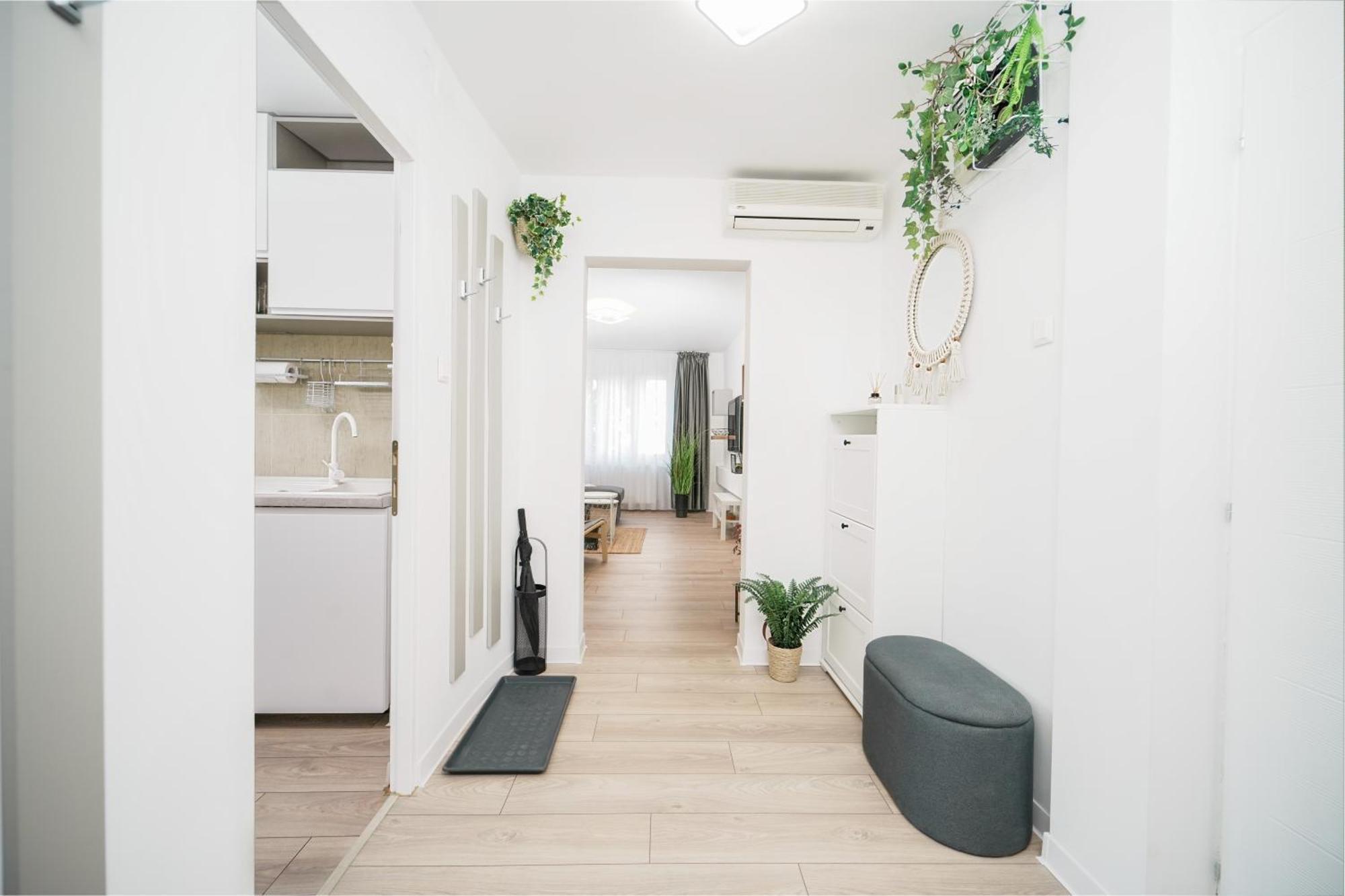 Family Stay - Calliope Apartment - By Openhouse Тимишоара Экстерьер фото